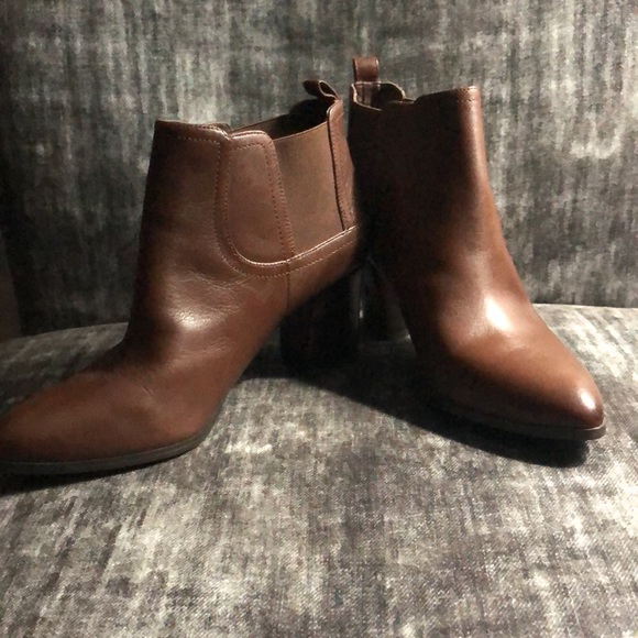 Franco Sarto Brown Leather Booties W9 - Picture 3 of 12